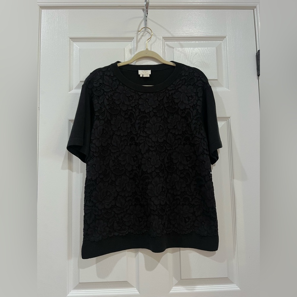 Kate Spade Faded black floral lace knit short sleeve shirt size medium